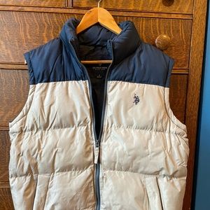 Polo vest: men’s small tan and navy polyester
